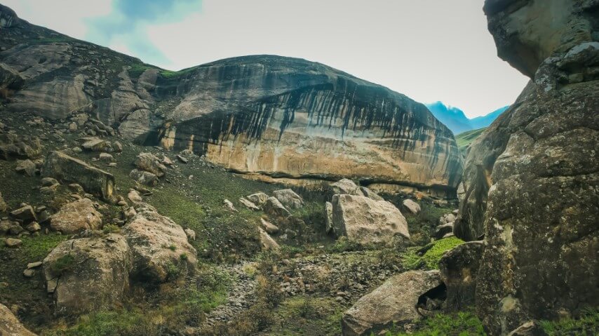 Whyte's Cave & Secret Cave Hike