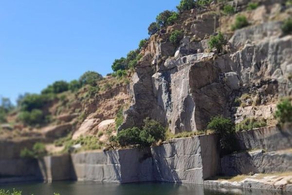 The Crater Camino