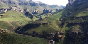 Gxalingenwa Cave Circular Hike