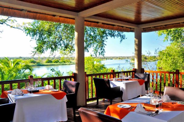Divava Okavango Lodge