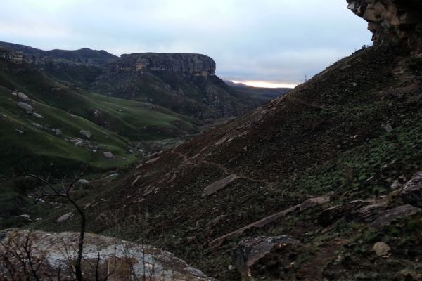 Gxalingenwa Cave Circular Hike